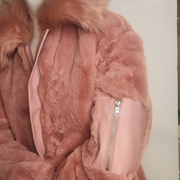 Fashion Nova Blush Silvertone Zipper Seleve Teddy Jacket Sz S - Picture 1 of 12